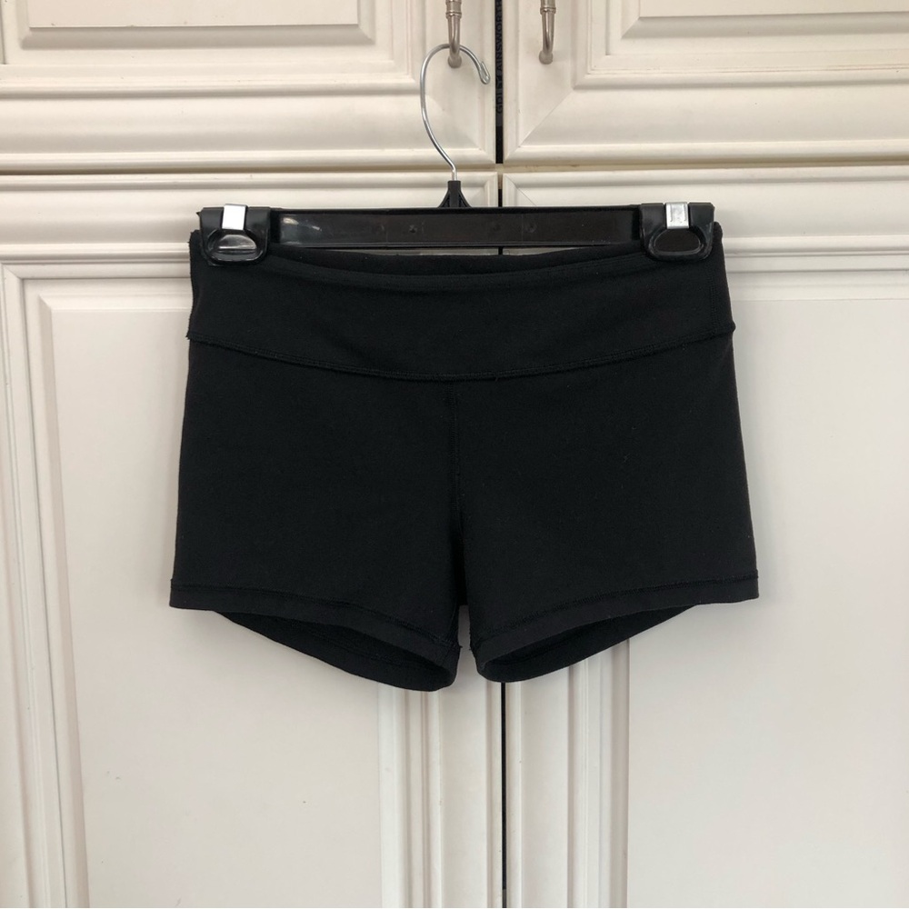 Ivivva by Lululemon reversible girls luon shorts